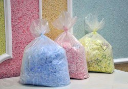 papier peint liquide dans des sacs