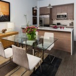 table transparente pour une petite cuisine