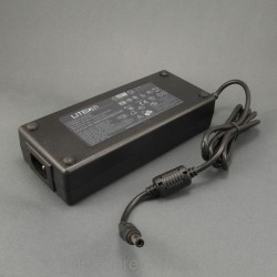 vedl okrajovou sílu