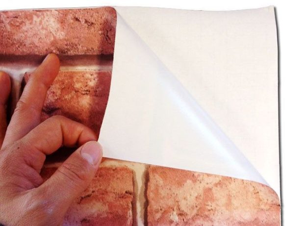 Papier peint autocollant pour murs: 5 conseils pour choisir et coller Papier peint autocollant pour murs: 5 conseils pour choisir et coller