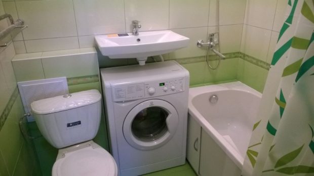 Une machine à laver dans une petite salle de bain: 6 idées d'hébergement + photos Une machine à laver dans une petite salle de bain: 6 idées d'hébergement + photos