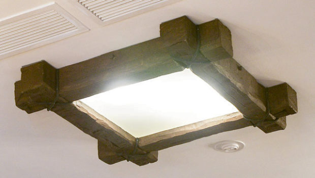 Choisir un lustre en bois - 9 conseils