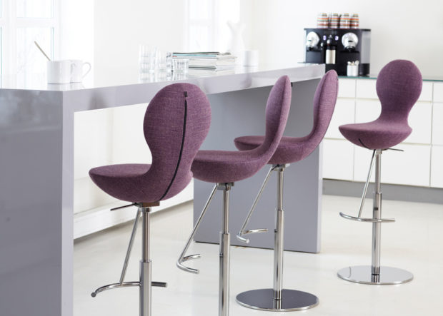 Comment acheter des tabourets de bar pour la cuisine et ne pas mal calculer: 7 conseils pour choisir Comment acheter des tabourets de bar pour la cuisine et ne pas mal calculer: 7 conseils pour choisir