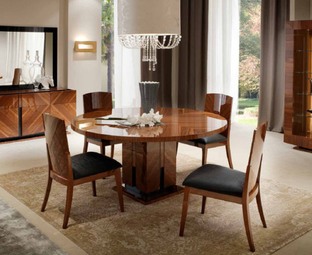 Table à manger italienne sur une jambe Table à manger italienne sur une jambe