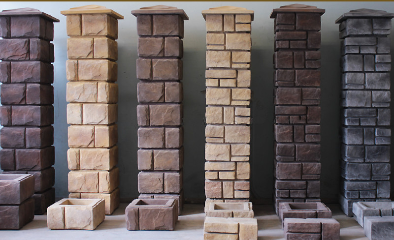 Blocs de béton décoratifs pour poteaux de clôture