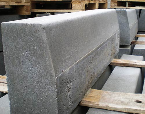 bordure en béton pour allées de jardin