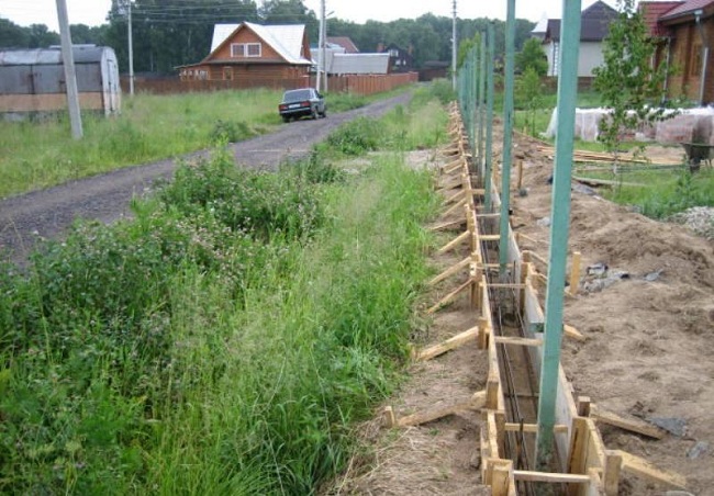 blocs décoratifs pour l'installation de la clôture 3