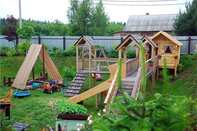 aire de jeux au chalet 2