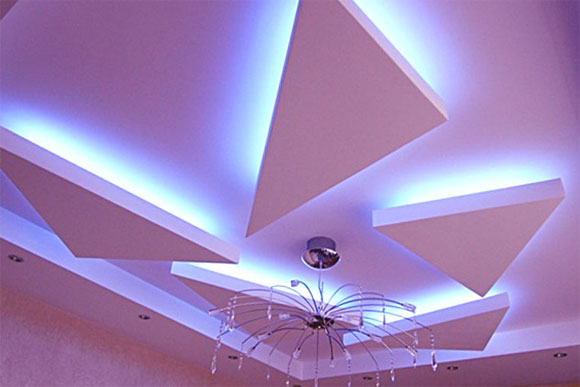 figurines en placoplâtre au plafond 2