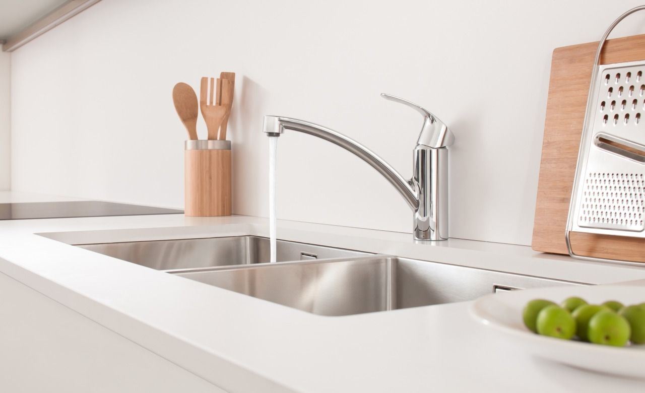 robinet de bec dans la cuisine 2