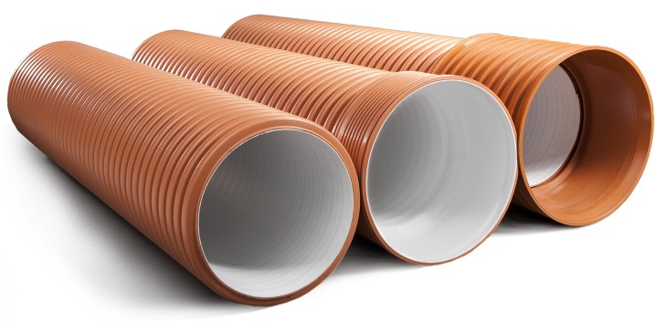 Tuberías de alcantarillado de PVC al aire libre