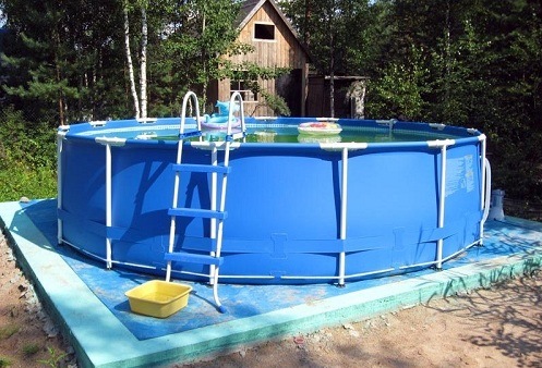 cadre de piscine de tige