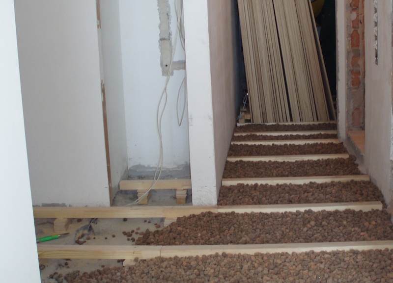 isolation de plancher en argile expansée