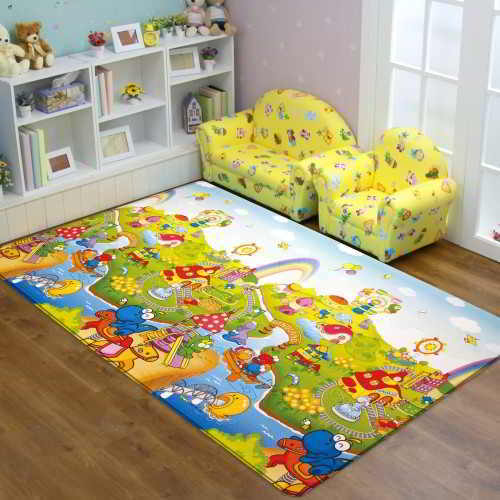 tapis sur le sol dans la pépinière