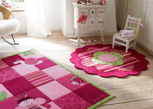 tapis dans la pépinière