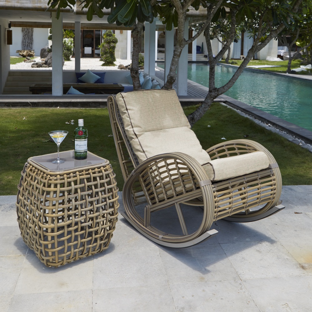 chaise en faux rotin 10