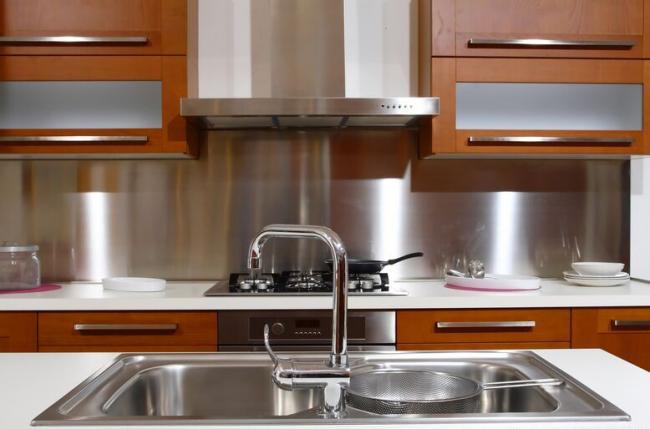 métal pour murs de cuisine