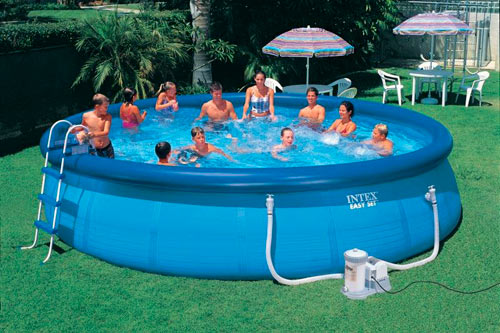 grande piscine gonflable