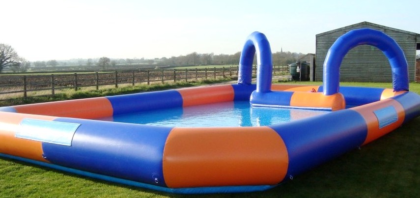 piscine gonflable pour une résidence d'été 2