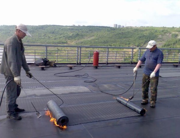 matériau de toiture en surface