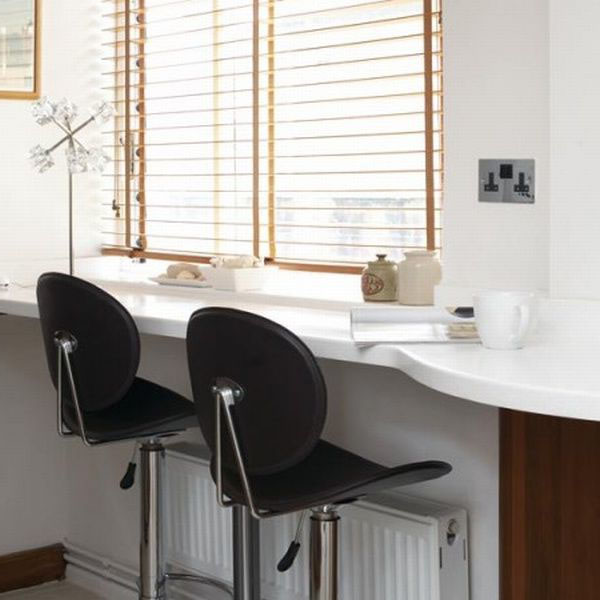 rebords de fenêtres à l'intérieur de l'appartement 3