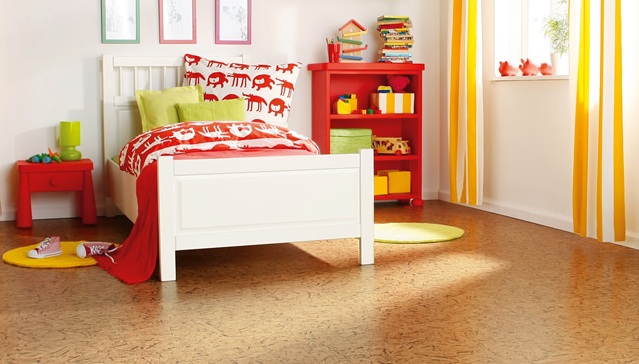 plancher de liège dans la pépinière