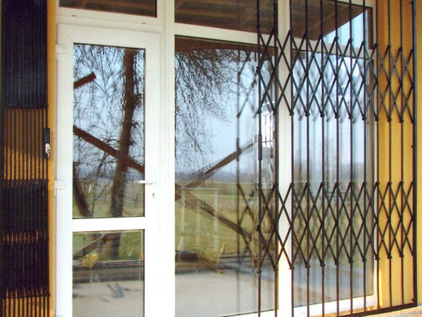 ตะแกรงเลื่อน