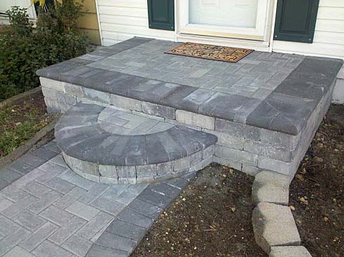 marches en béton porche