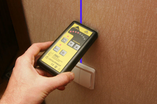 5 façons de trouver une rupture de fil dans le mur 5 façons de trouver une rupture de fil dans le mur