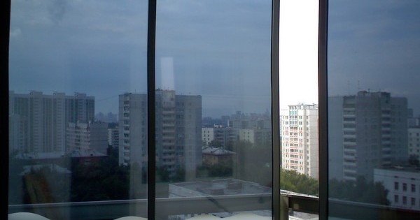 9 conseils pour choisir un film teinté pour les fenêtres d'un appartement, d'une maison 9 conseils pour choisir un film teinté pour les fenêtres d'un appartement, d'une maison