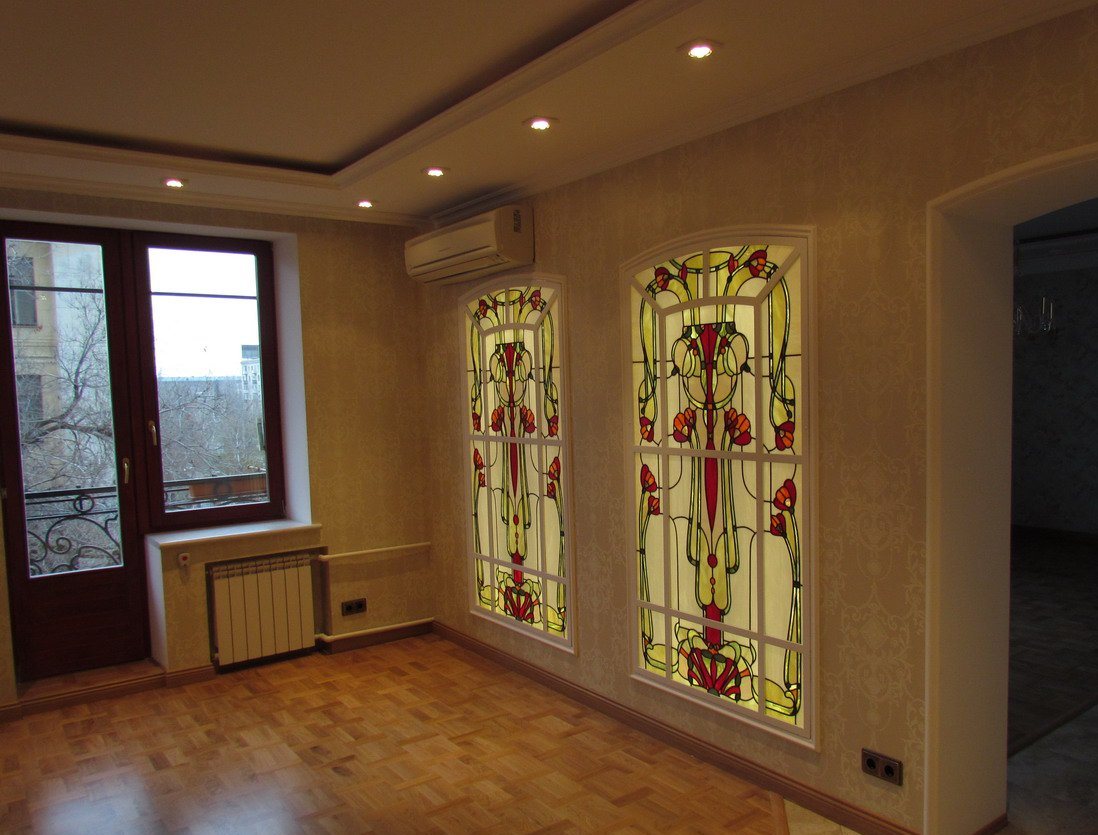 vitrail dans une niche 2